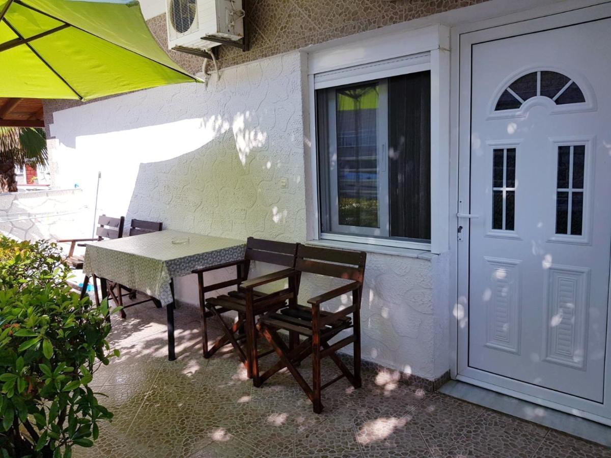 Konstantinos-Elli Rooms Vrasná Exteriör bild