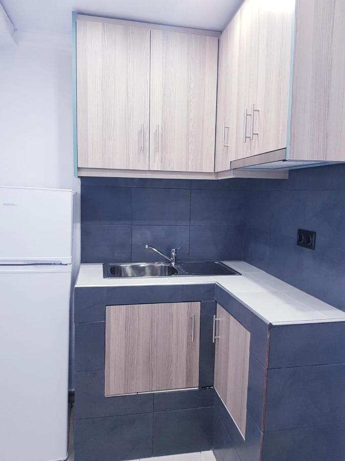 Konstantinos-Elli Rooms Vrasná Exteriör bild
