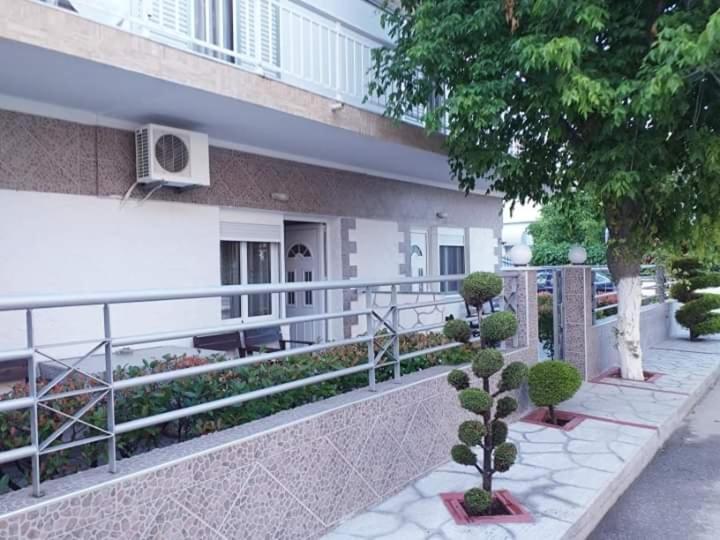 Konstantinos-Elli Rooms Vrasná Exteriör bild