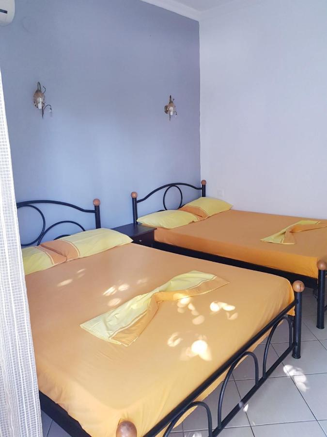 Konstantinos-Elli Rooms Vrasná Exteriör bild