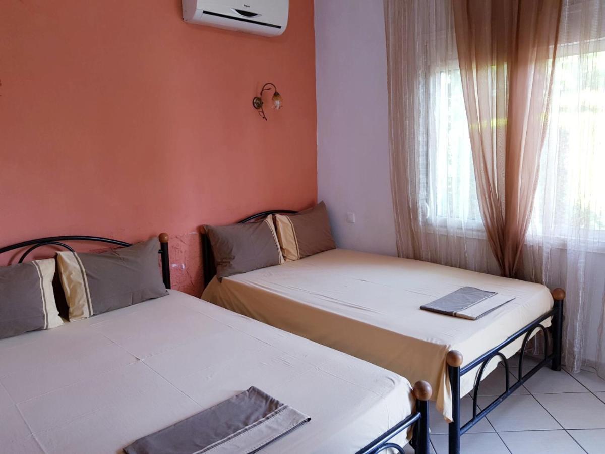 Konstantinos-Elli Rooms Vrasná Exteriör bild