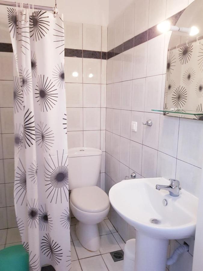 Konstantinos-Elli Rooms Vrasná Exteriör bild