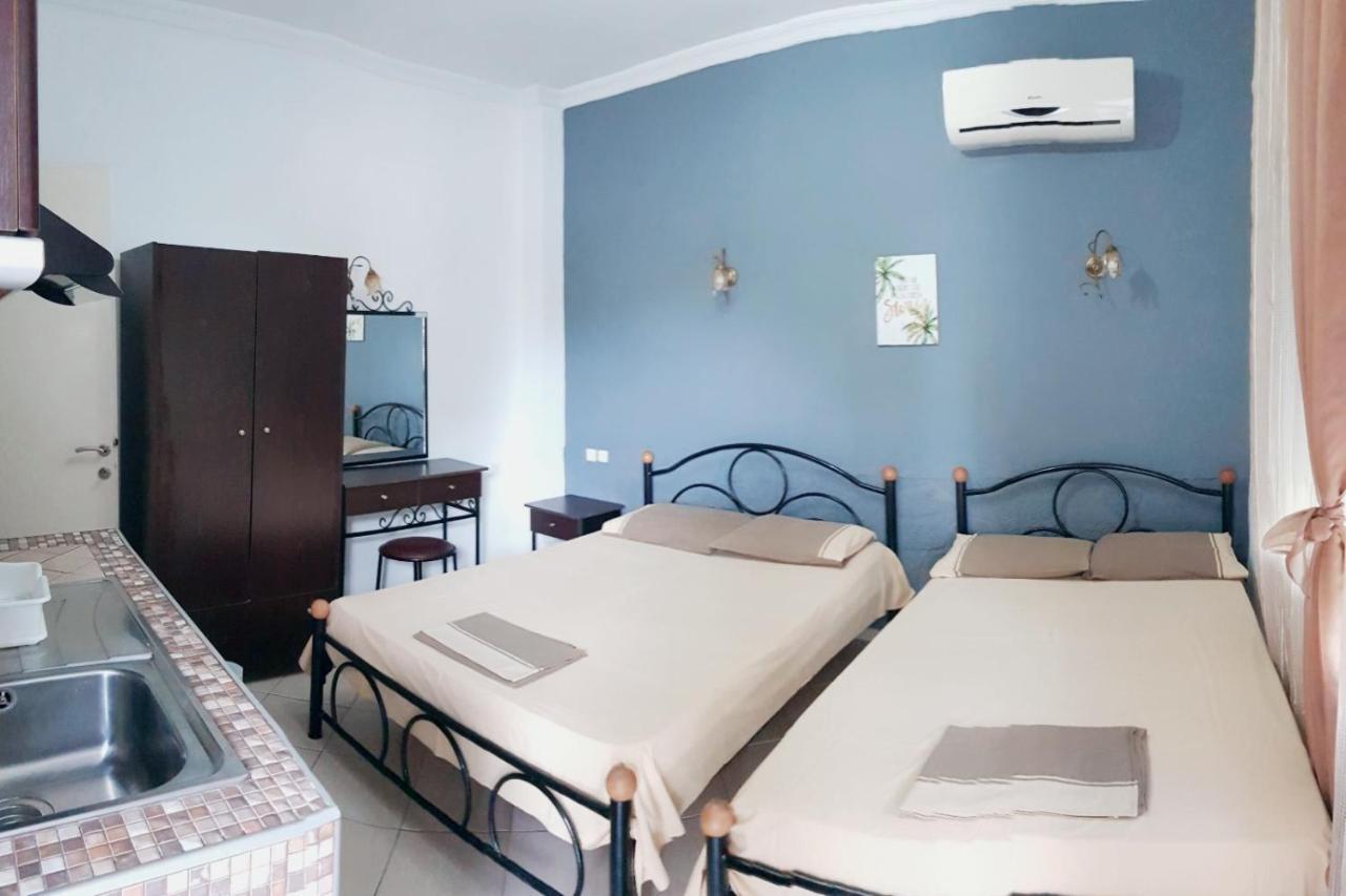 Konstantinos-Elli Rooms Vrasná Exteriör bild